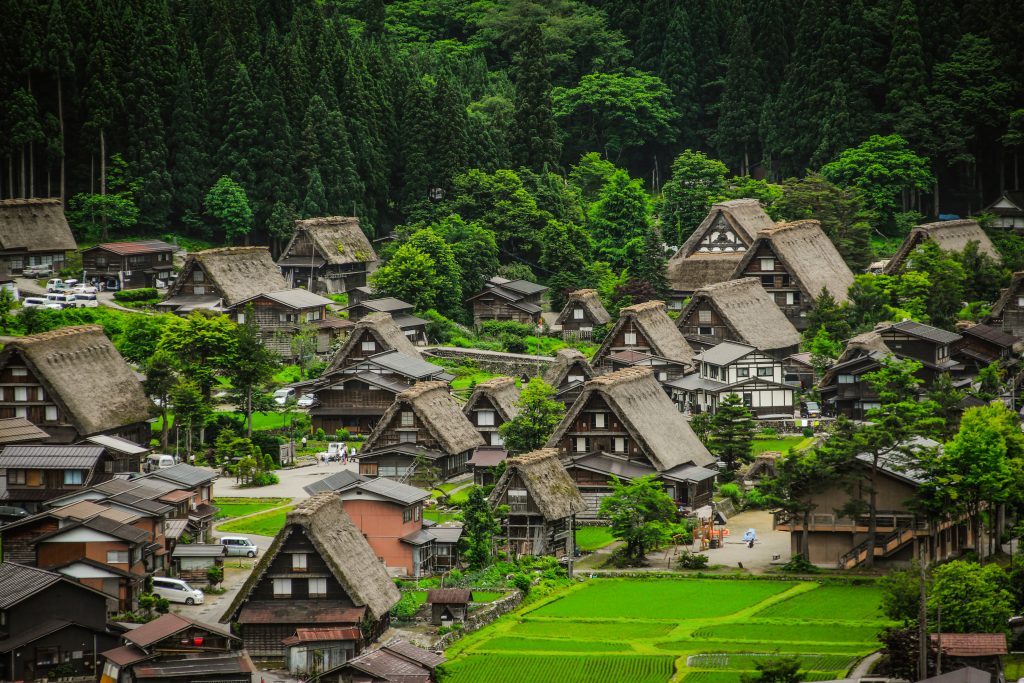 Shirakawago Mountain Village With Gassho Roofs