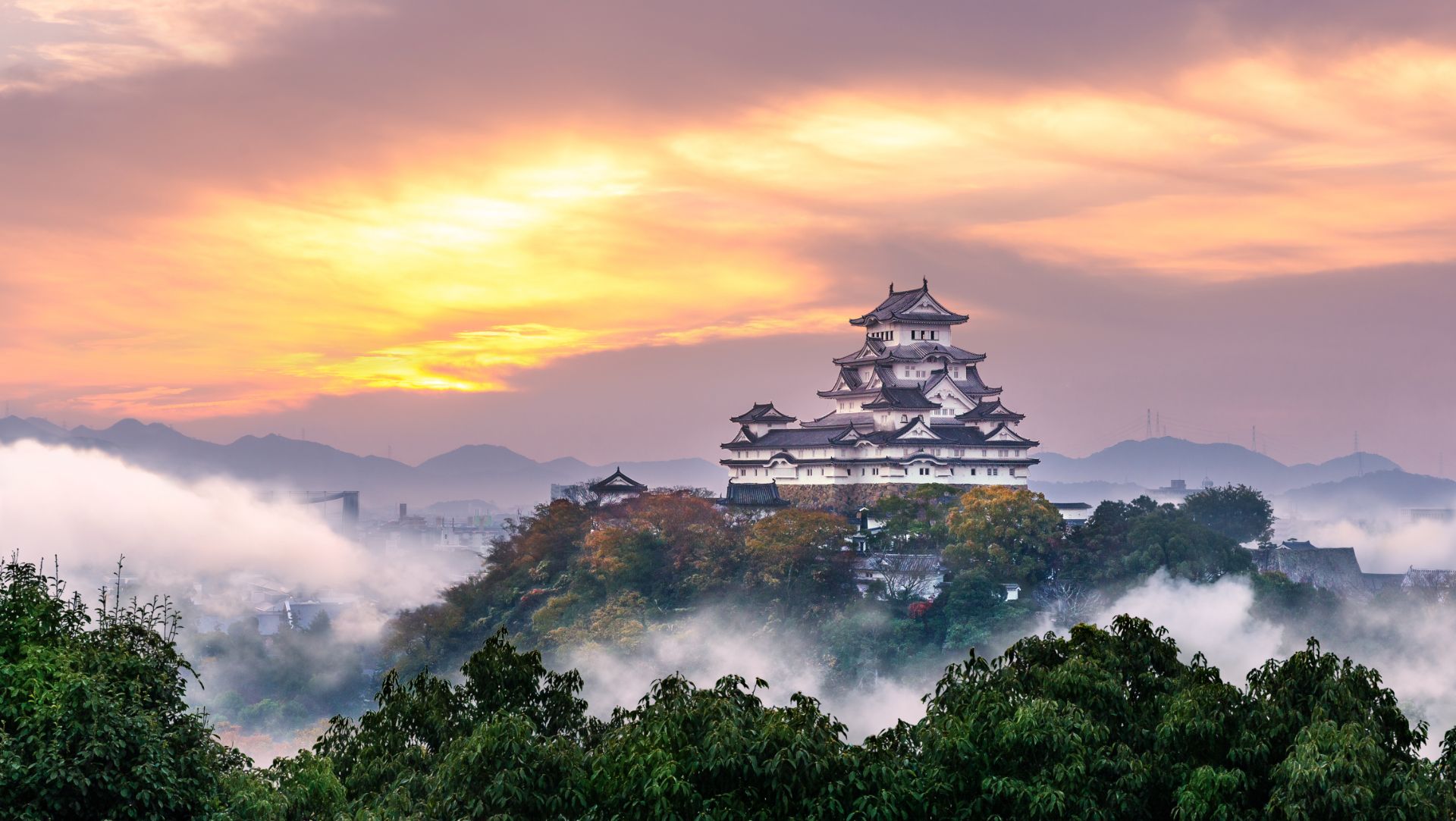 Himeji Castle Mist